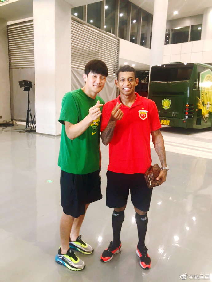 {賭波}(金玟哉转会那不勒斯)